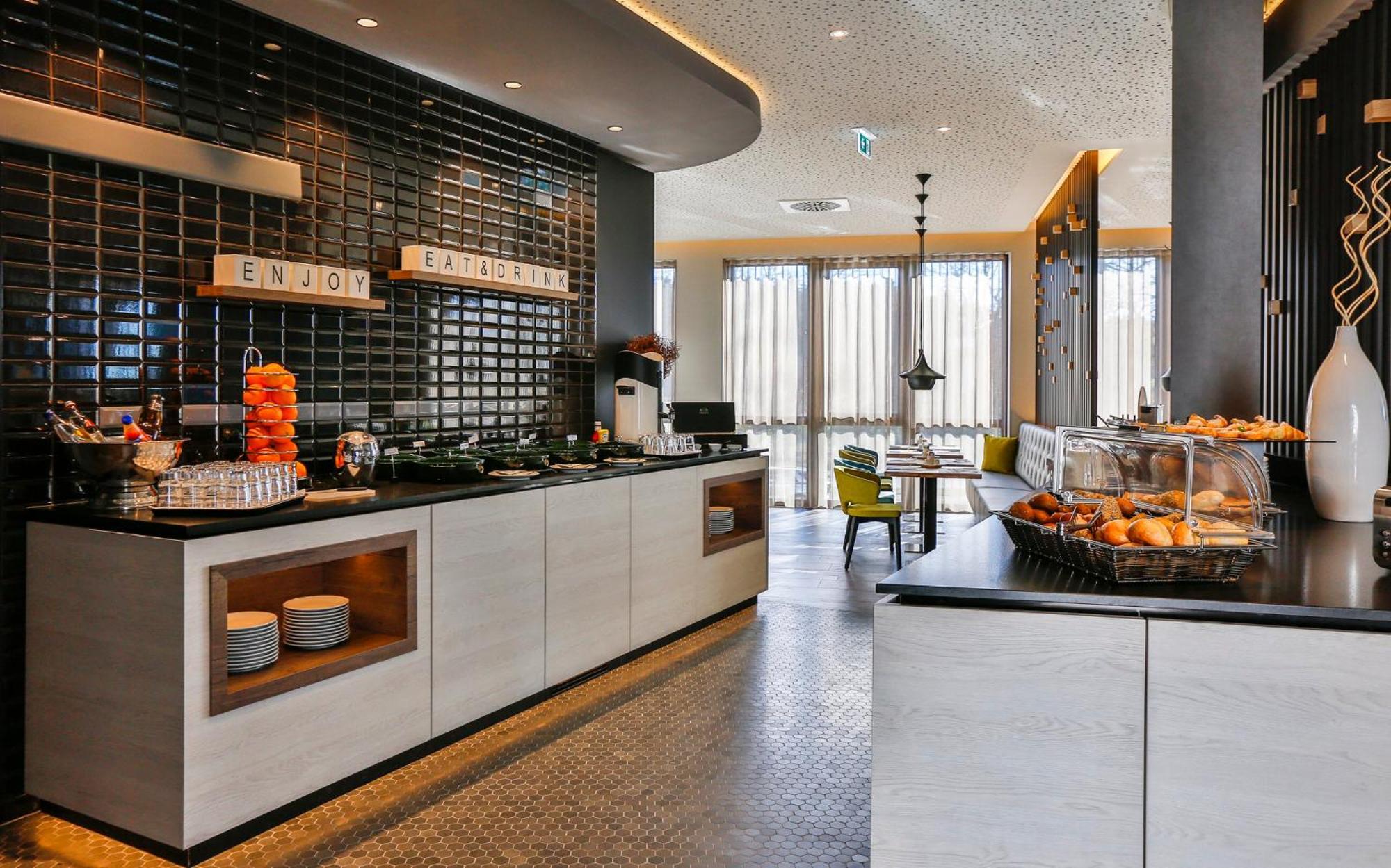 Holiday Inn - Villingen - Schwenningen By Ihg Eksteriør bilde